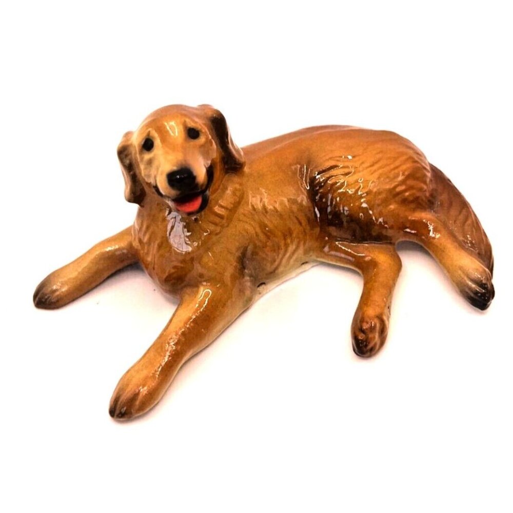 Retired Hagen Renaker Lying Golden Retriever Dog